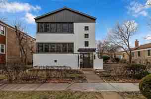 featured image of 6304 N Troy St #2