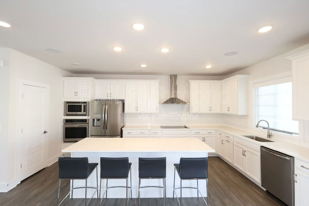 4340 Bon Secours Pkwy #B - Photo 4 of 27