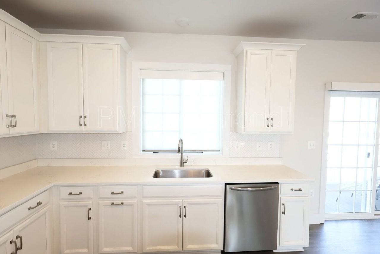 4340 Bon Secours Pkwy #B - Photo 7 of 27