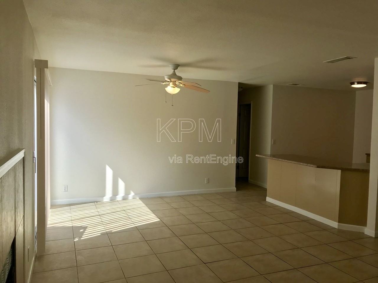 7409 Village Green Dr - Photo 4 of 15