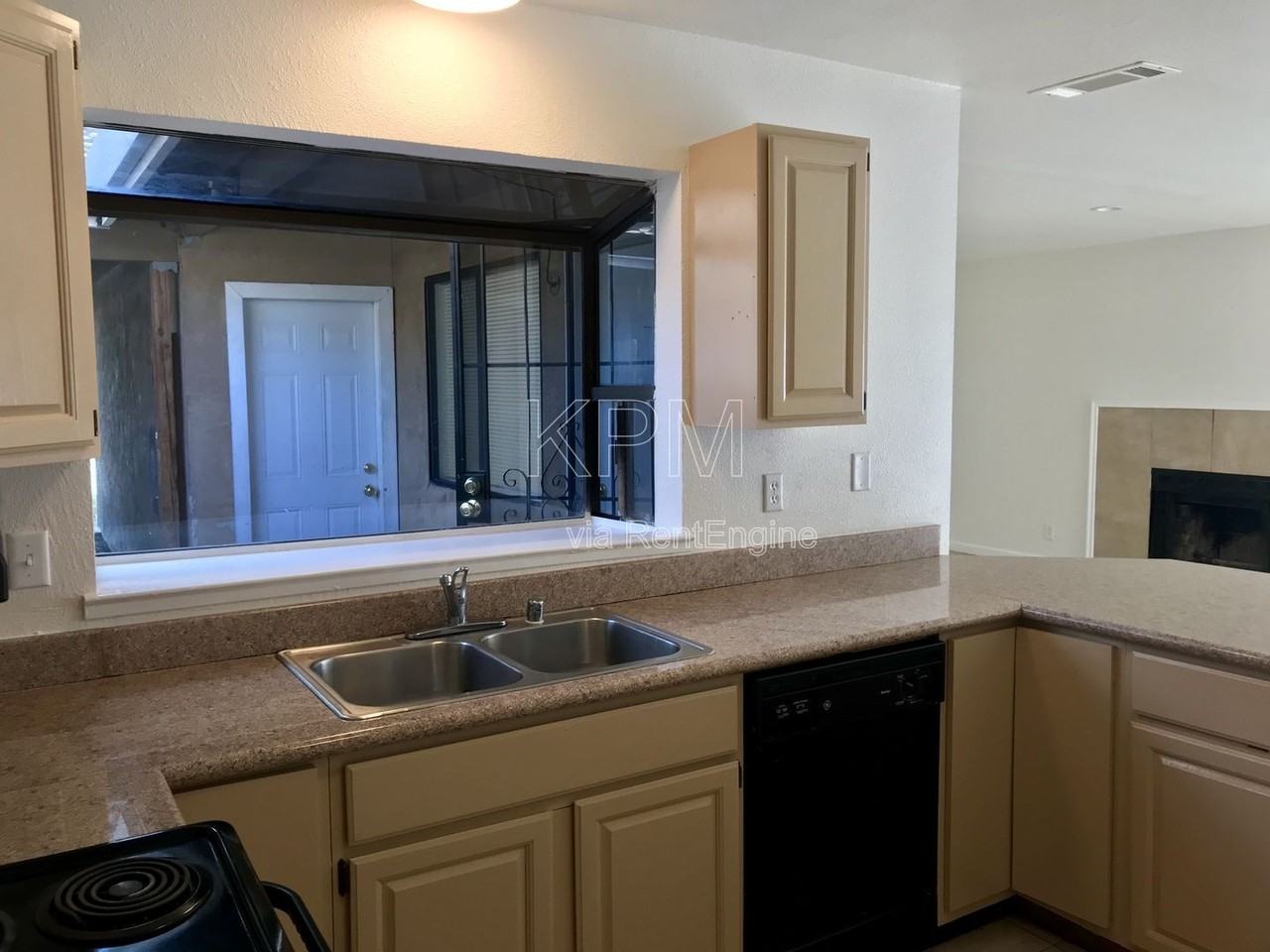 7409 Village Green Dr - Photo 6 of 15