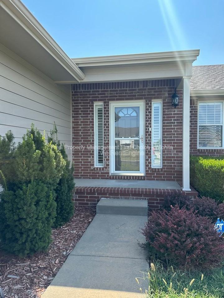 748 Reflection Lk - Photo 2 of 27