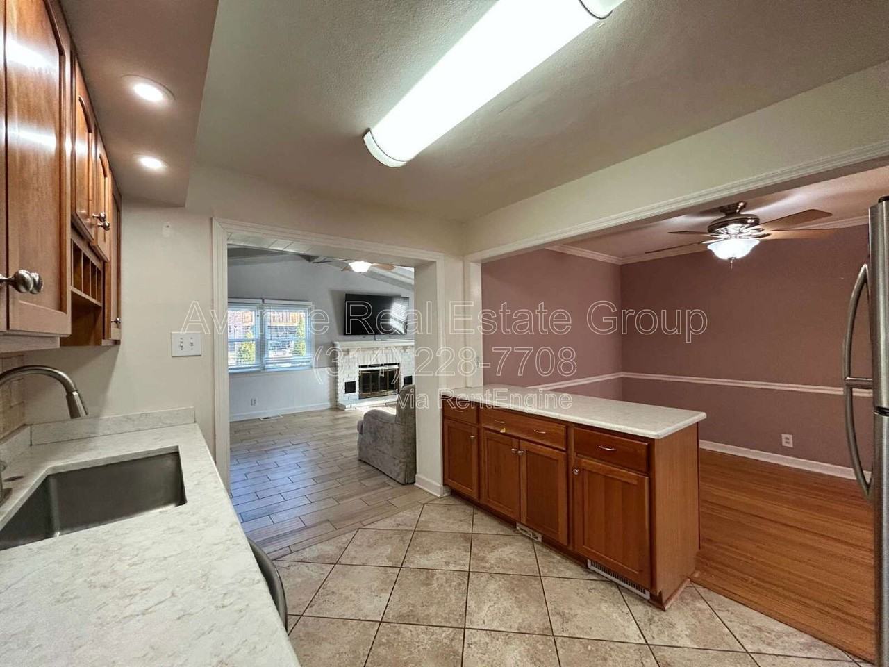 7045 Holly Hills Ave - Photo 5 of 15