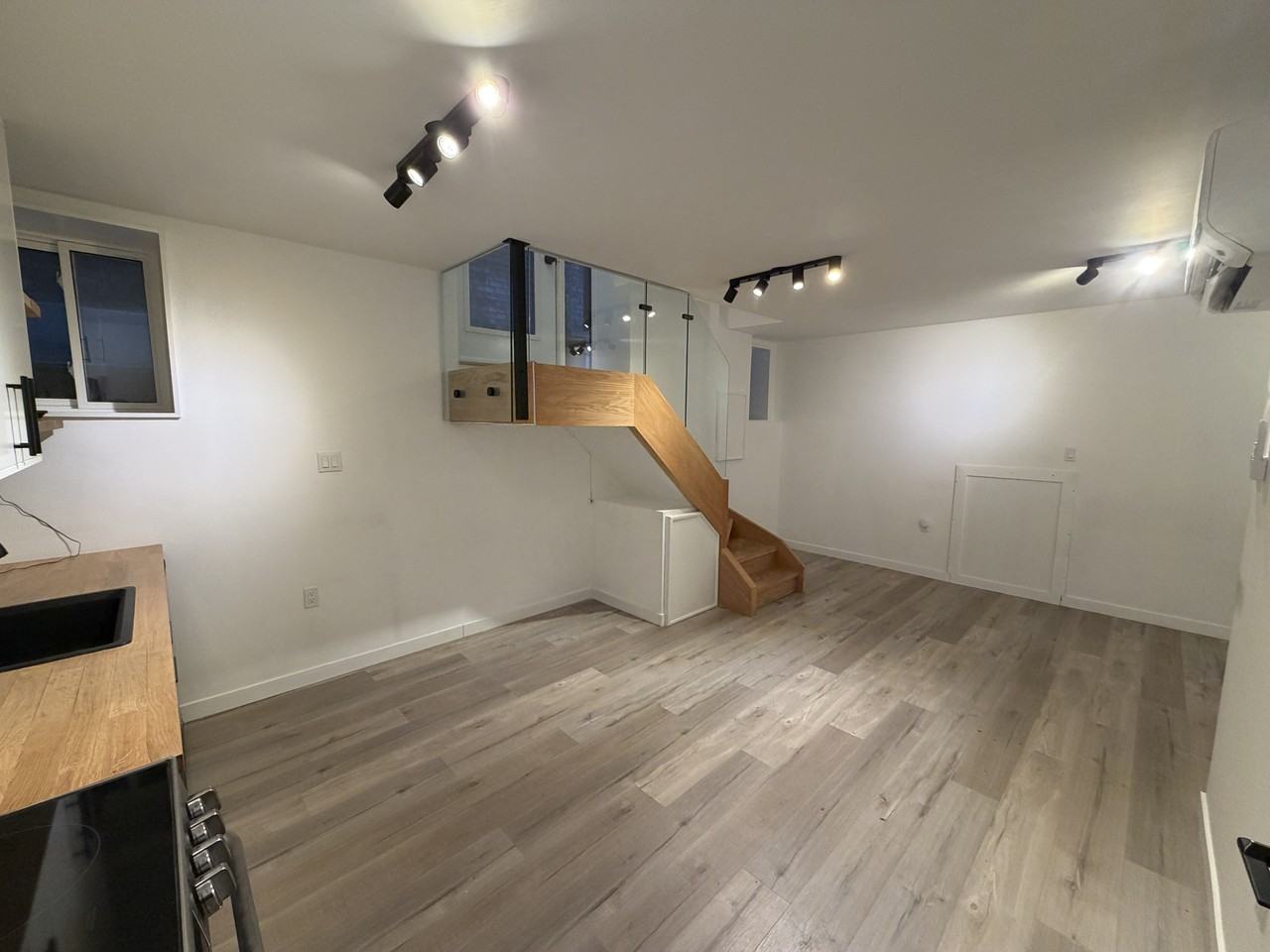 771 Annette Street #App3 - Photo 6 of 11