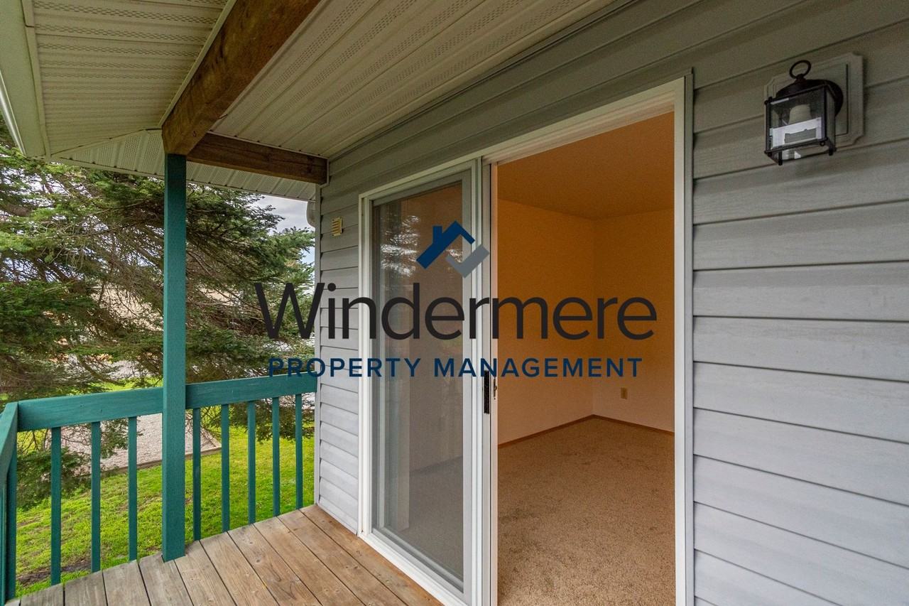 106 S. Main Street - Photo 2 of 18