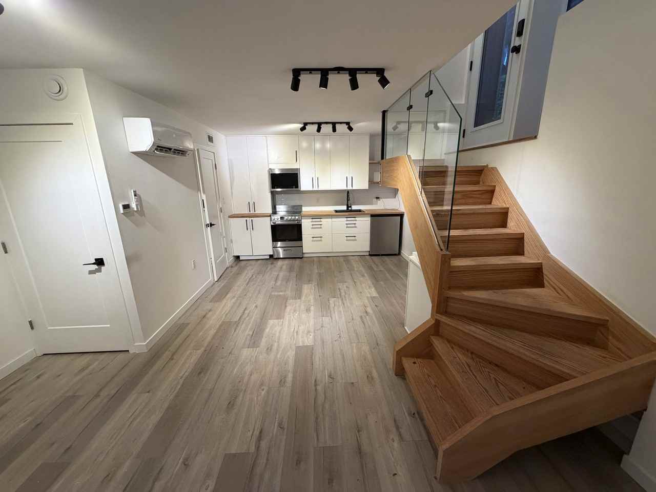 771 Annette Street #App3 - Photo 7 of 11