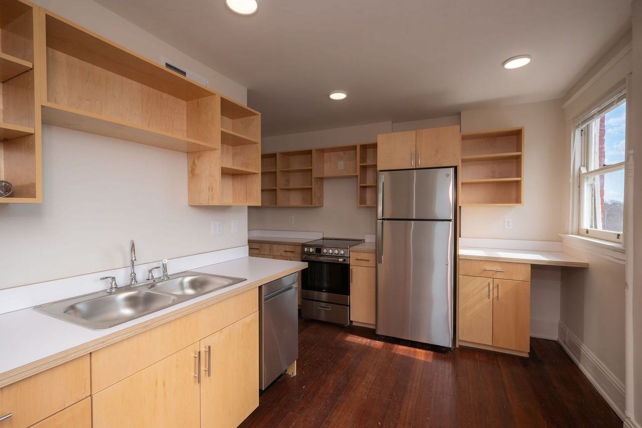 1740 Brewster Ave #9 - Photo 2 of 13