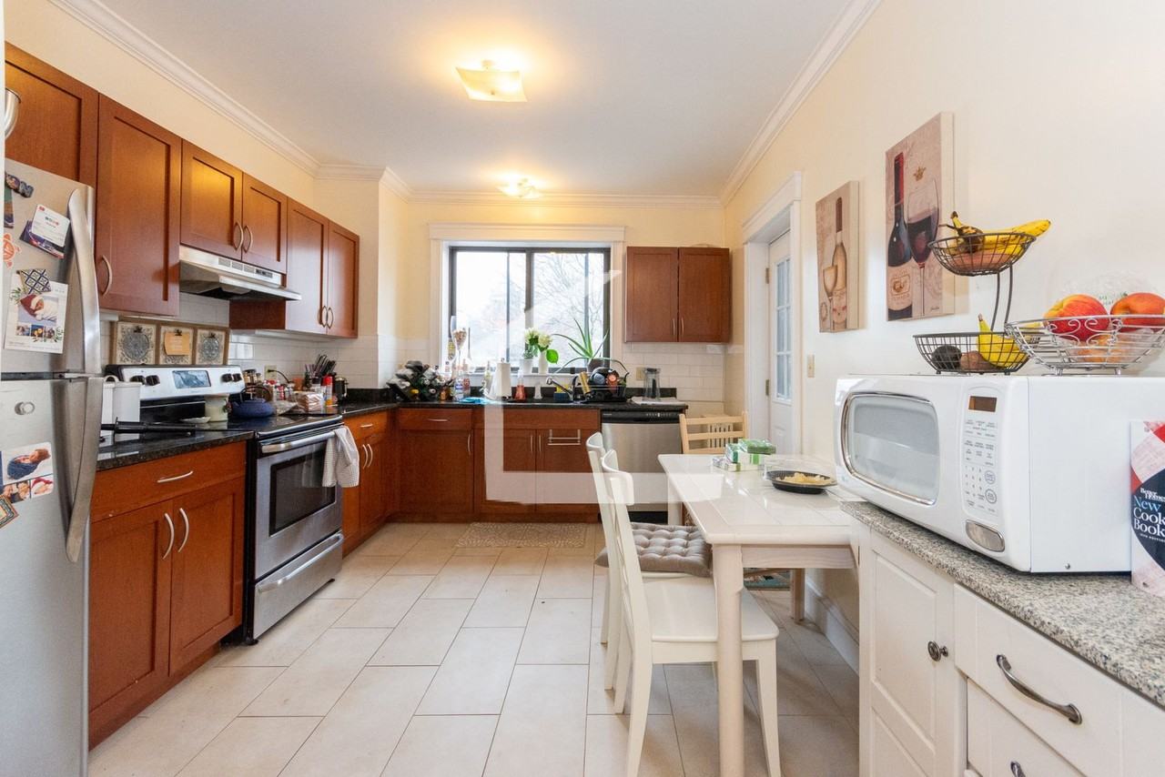 23 Glenville Ave - Photo 2 of 10