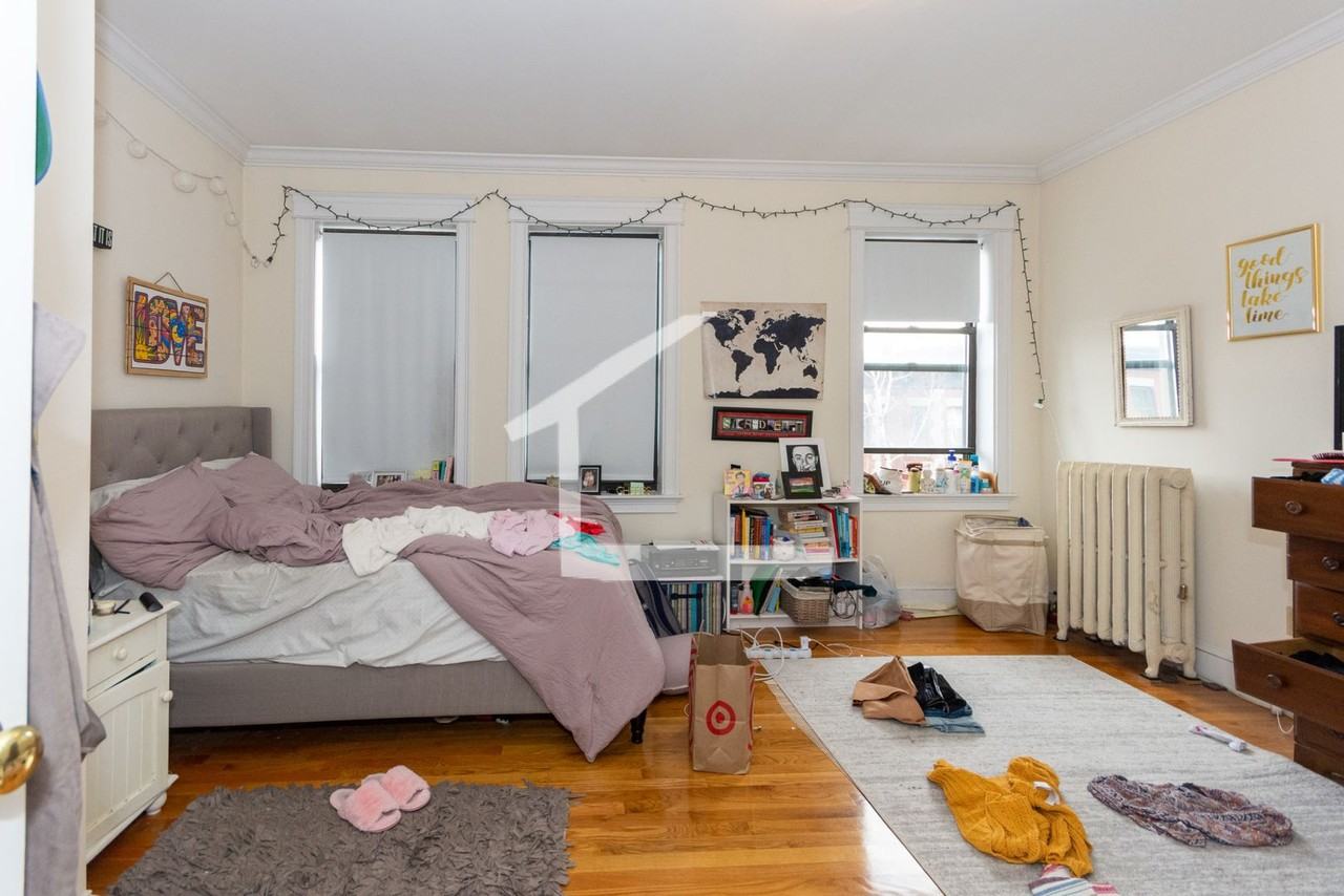 23 Glenville Ave - Photo 5 of 10