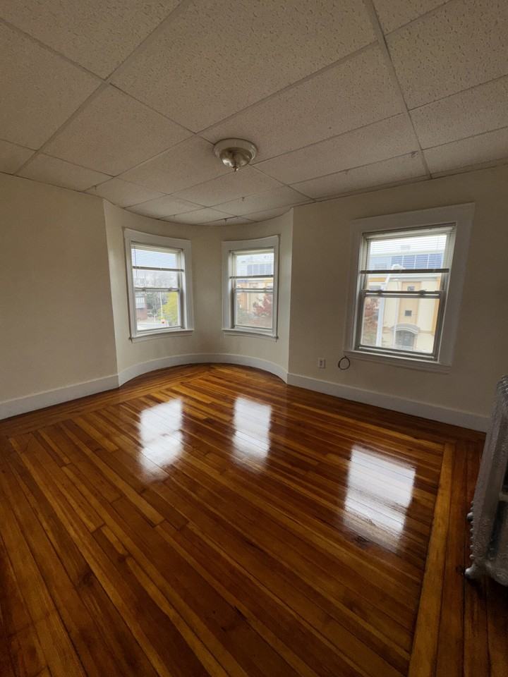 Alberta Ter. & Massachusetts Ave #3 - Photo 3 of 8