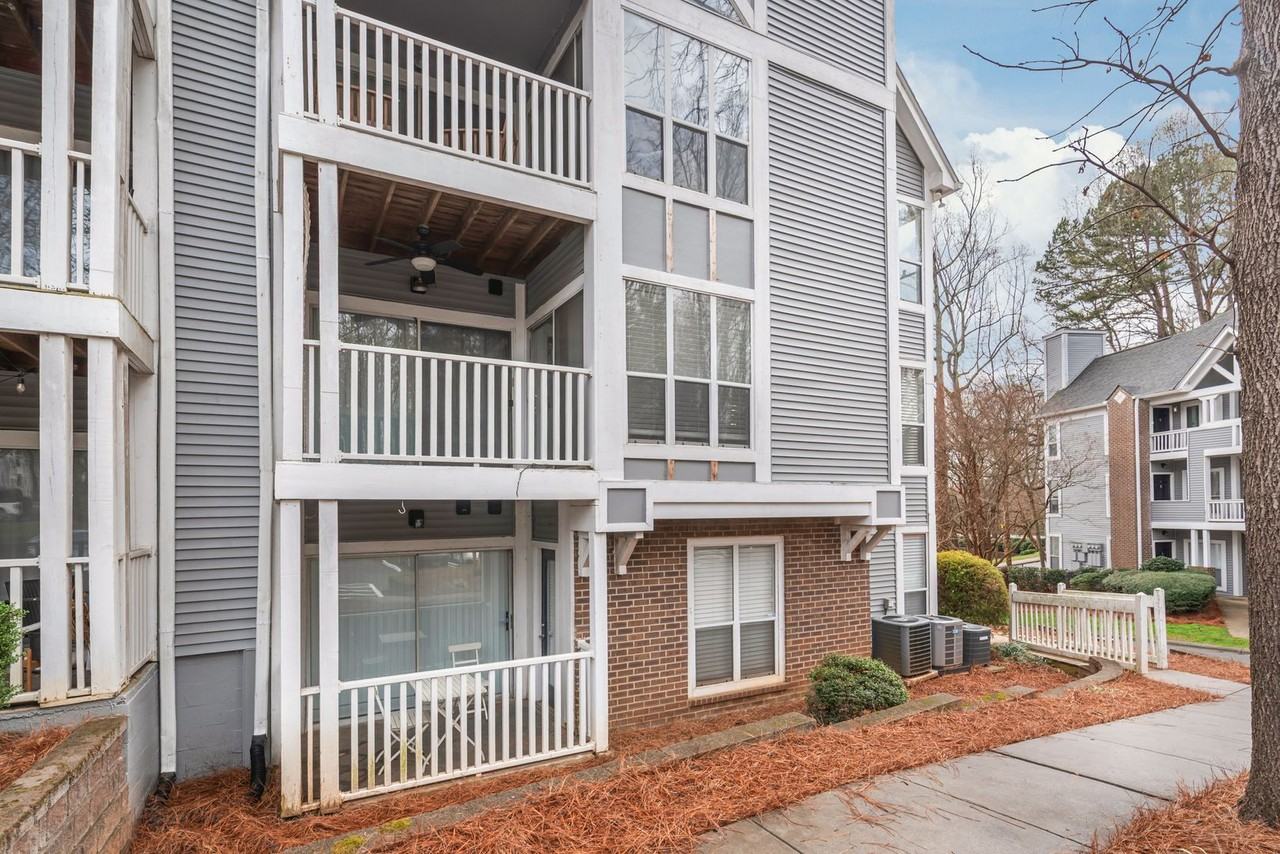 2510 Cranbrook Ln #22 - Photo 2 of 18