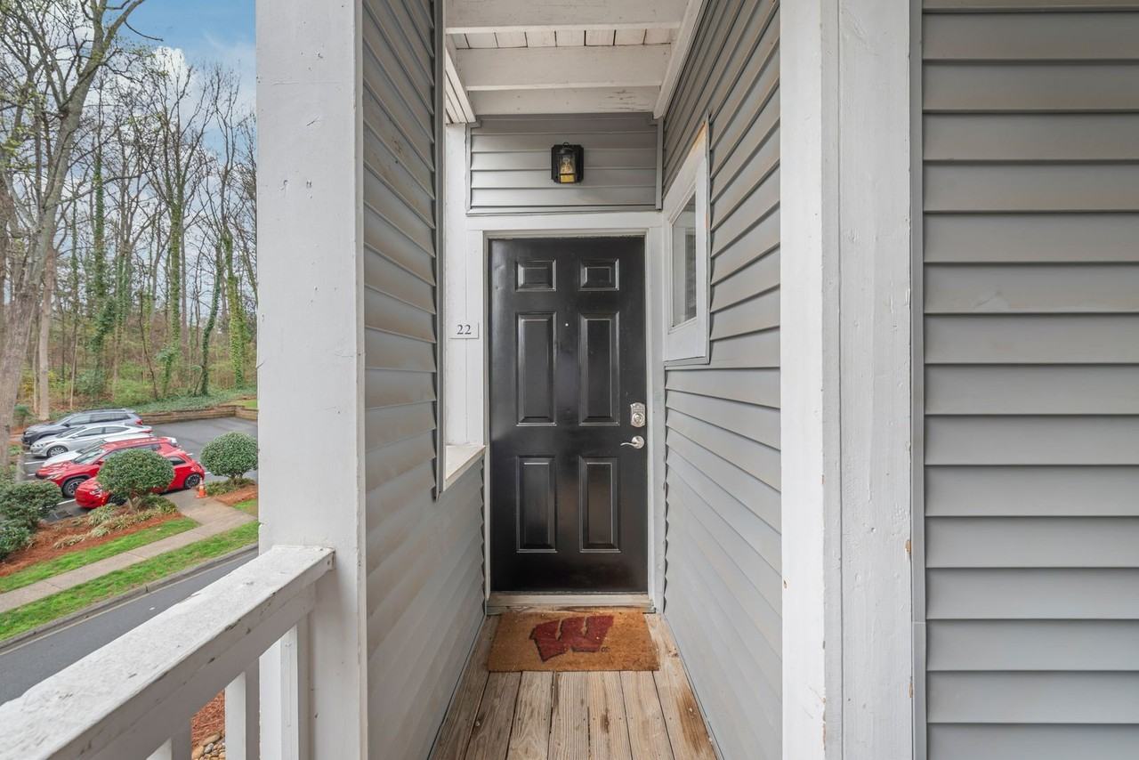 2510 Cranbrook Ln #22 - Photo 3 of 18