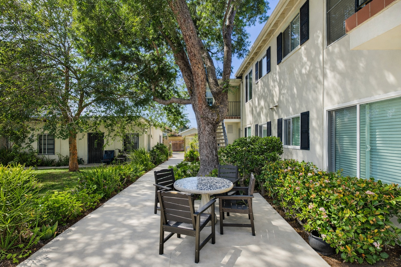 4582 Maryland Street - Photo 2 of 3