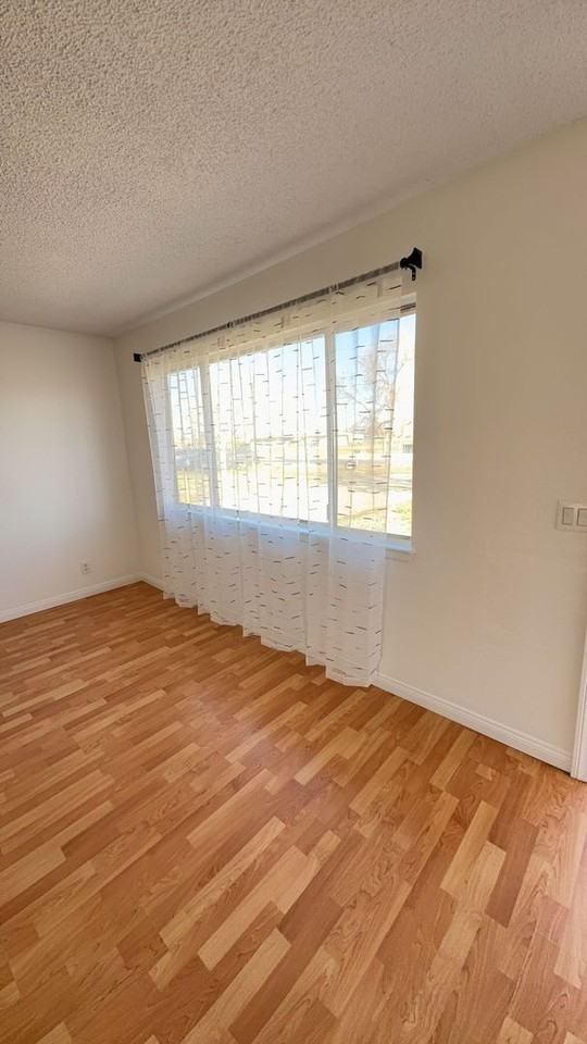 22219 Sioux Rd - Photo 3 of 24