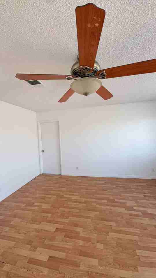 22219 Sioux Rd - Photo 4 of 24