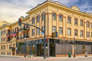 featured image of 40 E Works St