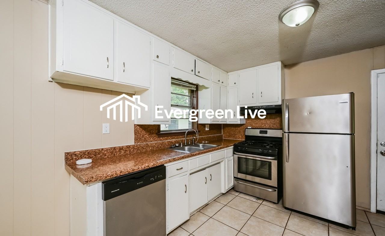 140 Dill Dr - Photo 4 of 10