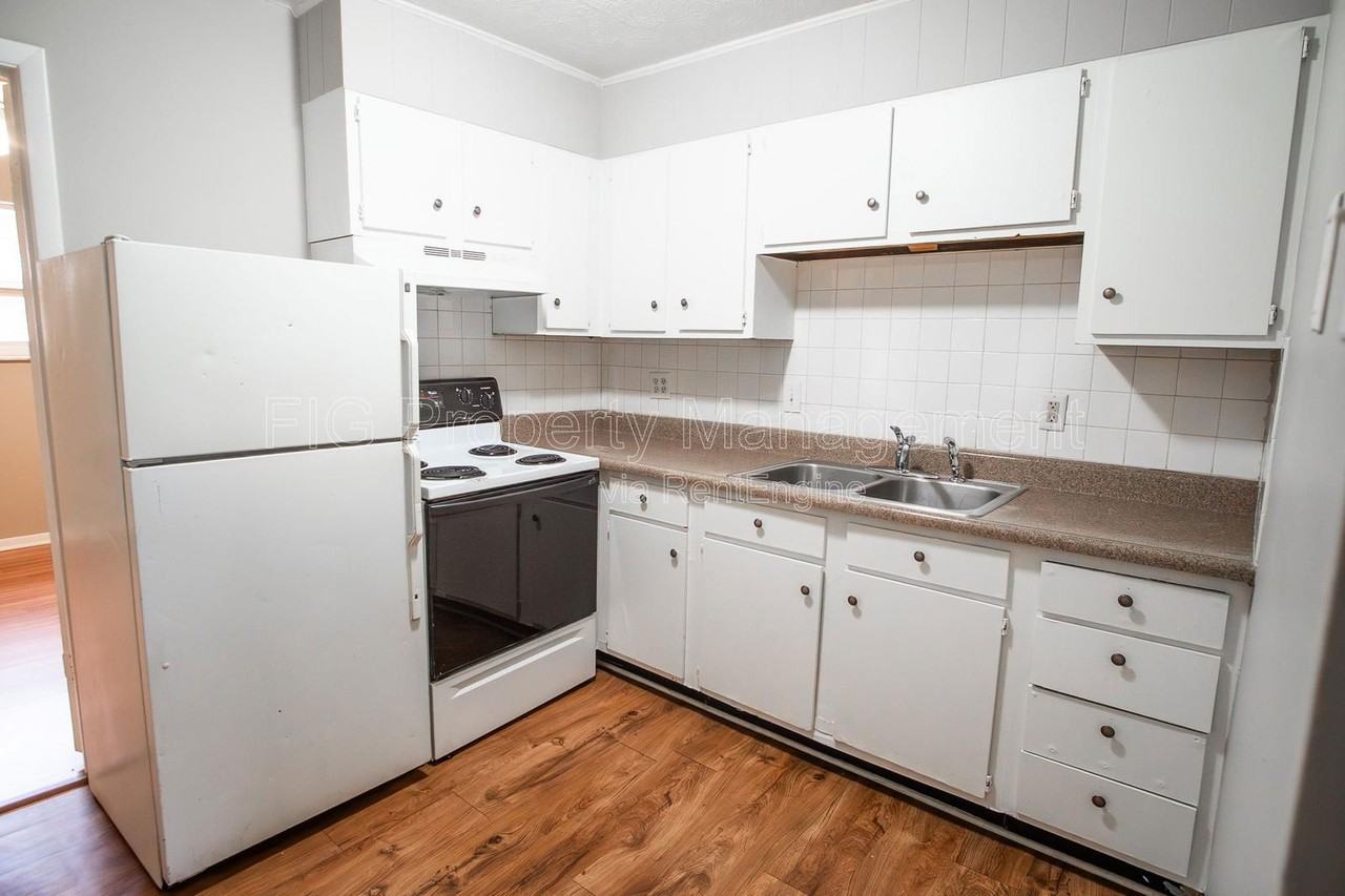 4834 Scheel Rd #216 - Photo 4 of 10