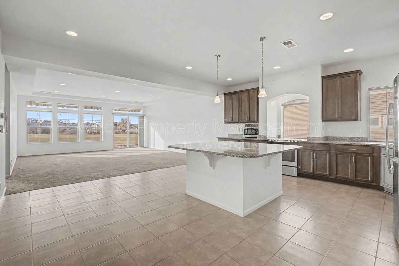 20928 E 51st Pl - Photo 7 of 33