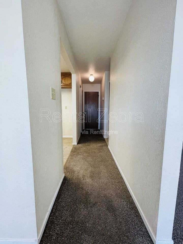 3068 Colony Park Dr - Photo 3 of 27