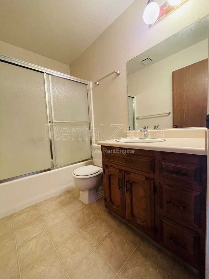 3068 Colony Park Dr - Photo 4 of 27