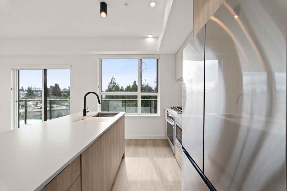 623 Kemsley Avenue #613 - Photo 5 of 24