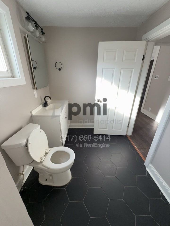 115 N Elder Ave - Photo 7 of 42