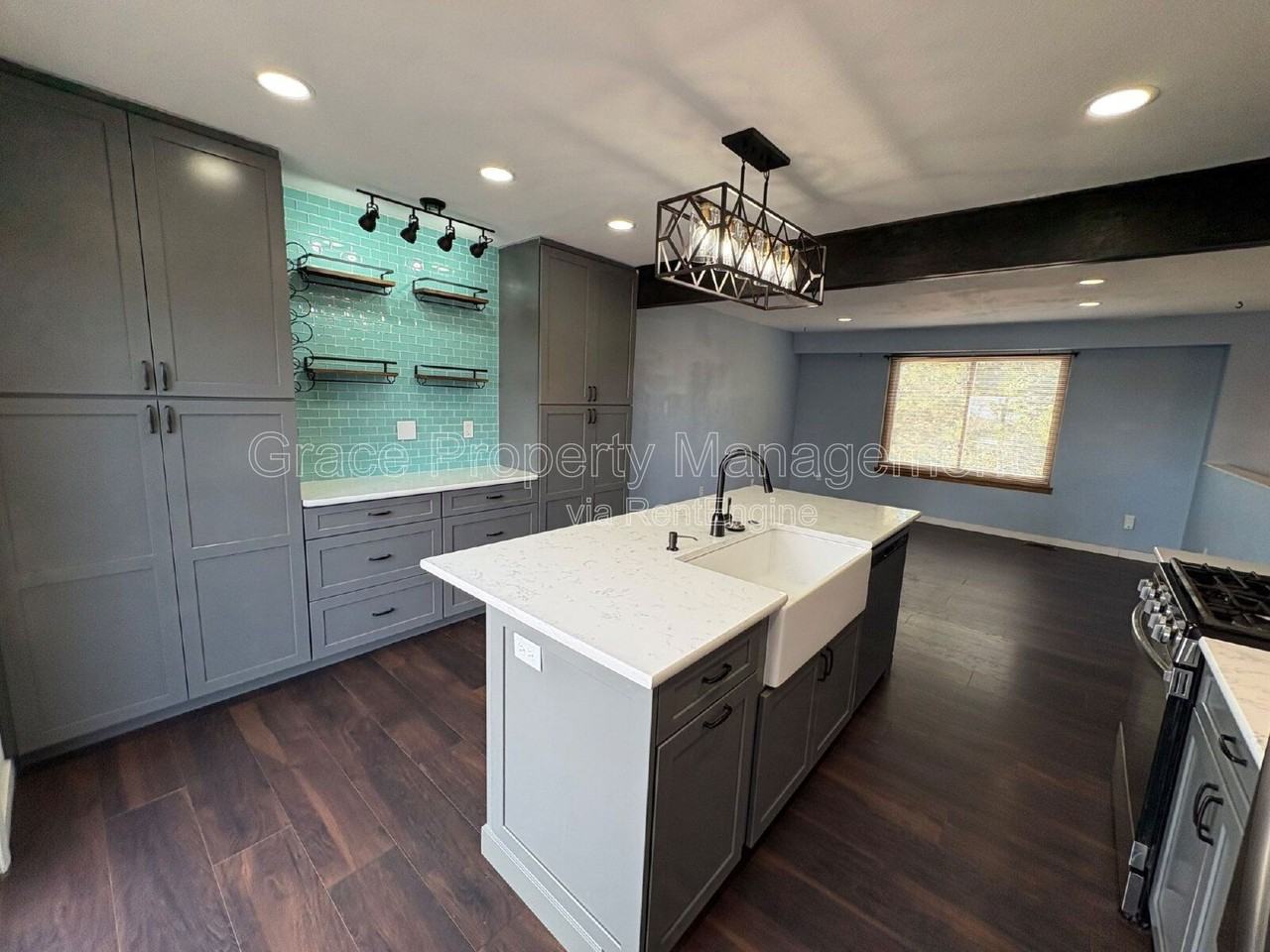 3054 S Fraser St - Photo 4 of 24