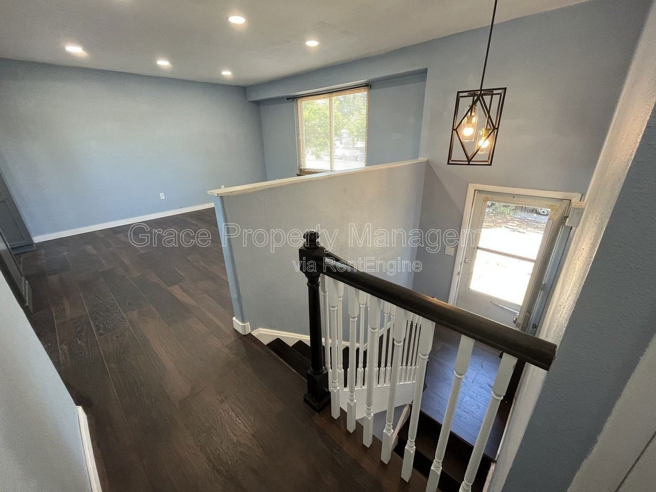 3054 S Fraser St - Photo 7 of 24