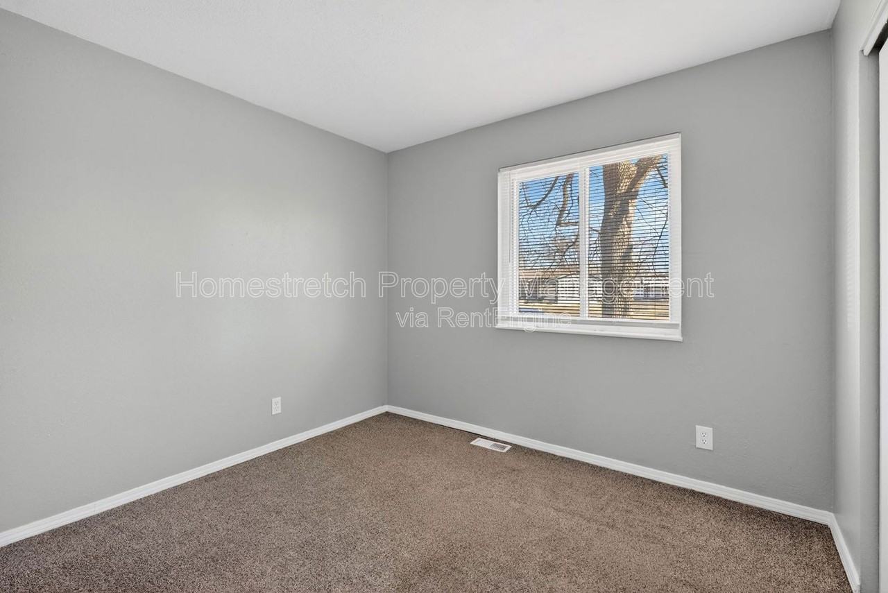 2515 Valley Brook Dr - Photo 6 of 27