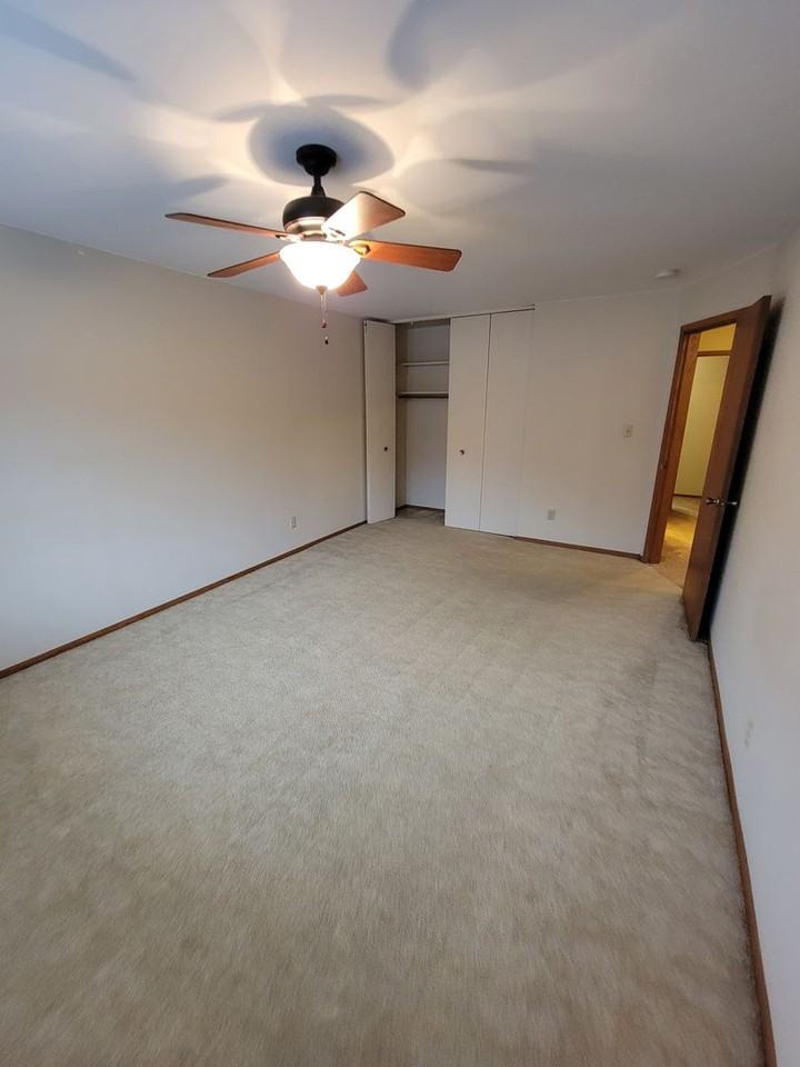 South River Apartments (1005) - Photo 3 of 15