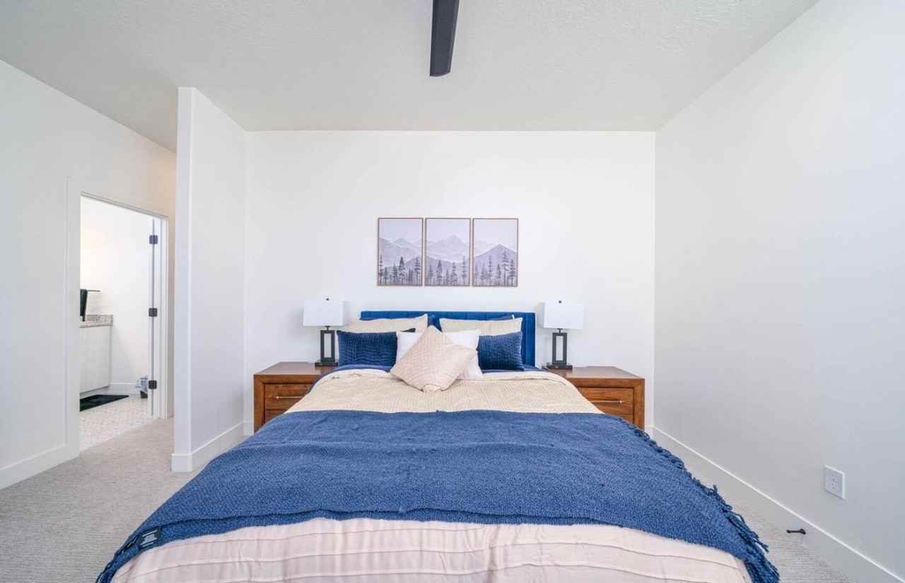 665 E 2015 N - Photo 4 of 7