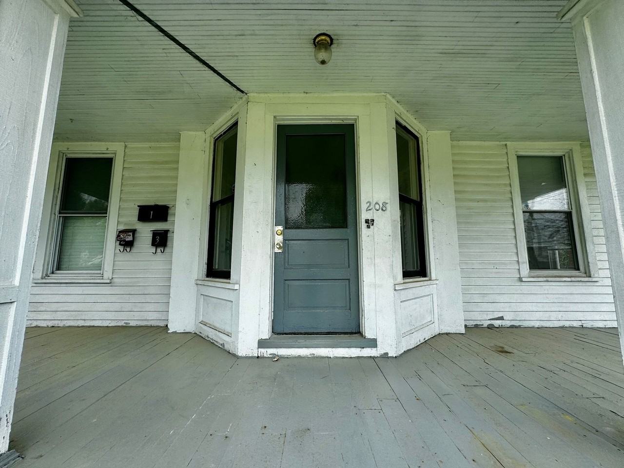 208 W Tenny Ave - Photo 3 of 10