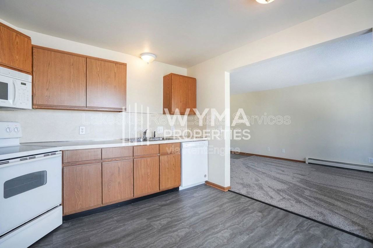 2914 Earle Ave Sw #3 - Photo 2 of 40