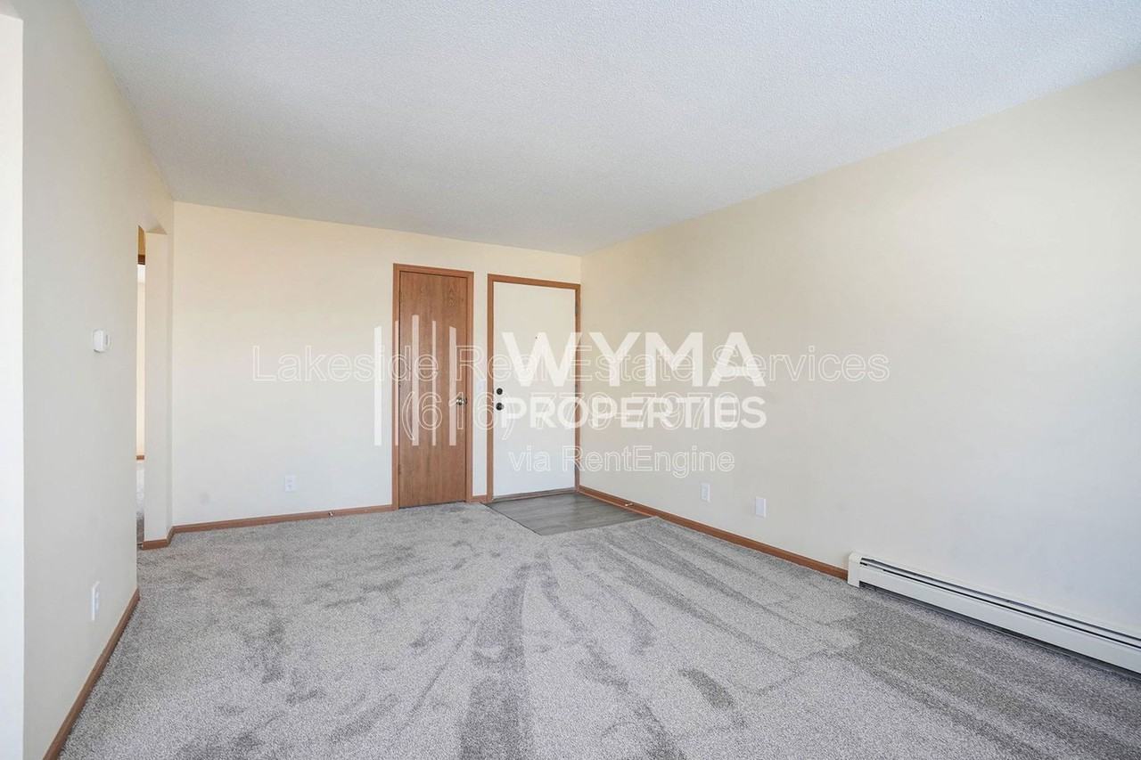 2914 Earle Ave Sw #3 - Photo 3 of 40