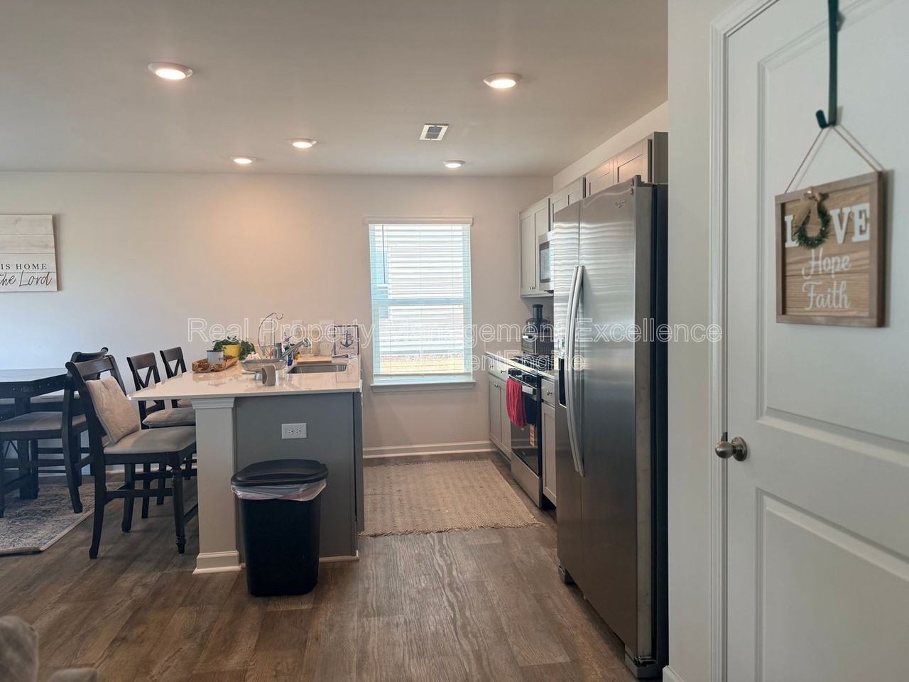 58 Sweet Meadow Rd - Photo 4 of 34