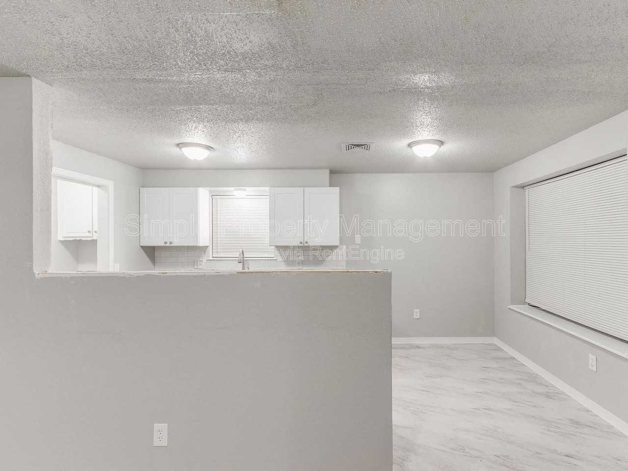 1409 Sw 81st St - Photo 7 of 25