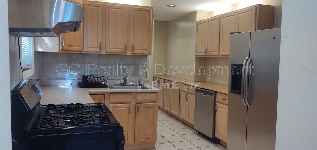 1837 N Francisco Ave #1 - Photo 6 of 14