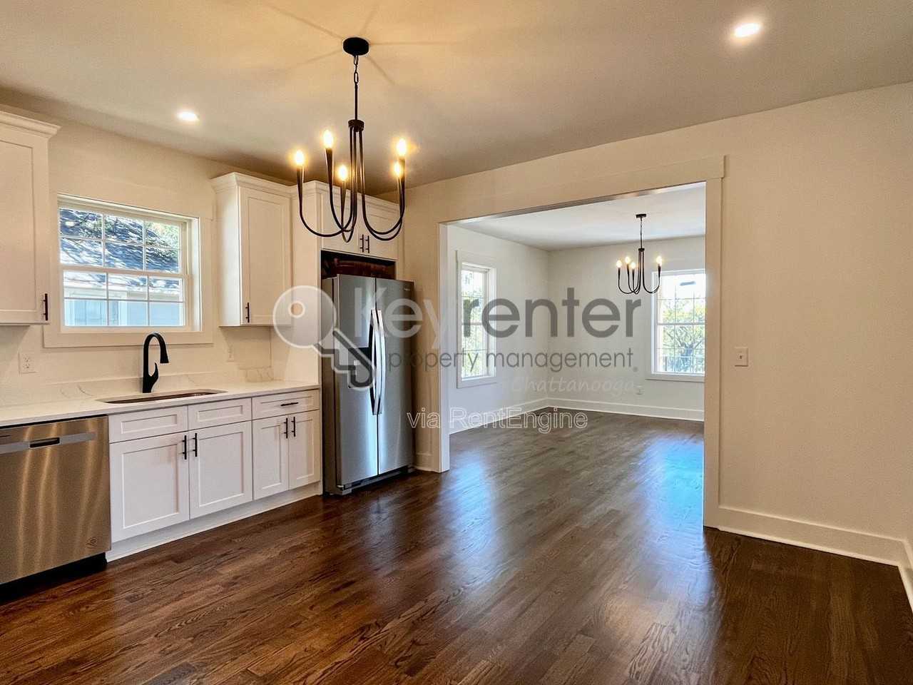 3765 Dixie Cir - Photo 7 of 17