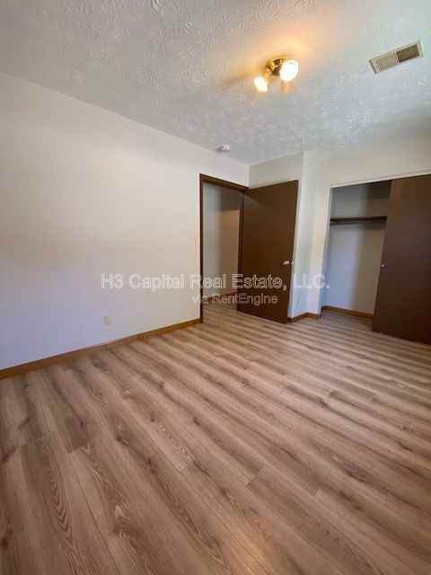 2011 Harris St #C - Photo 7 of 14