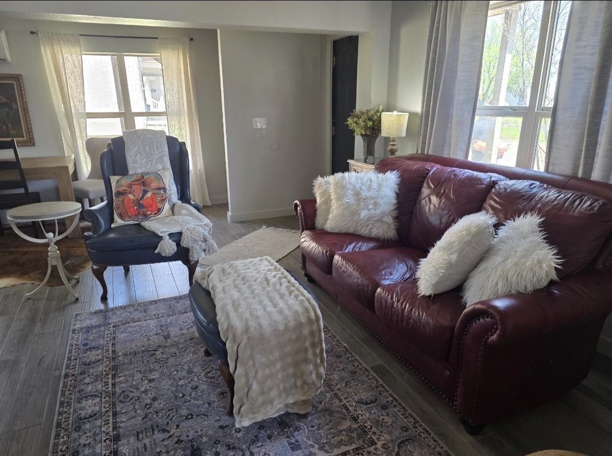 226 S Hartford St - Photo 2 of 5