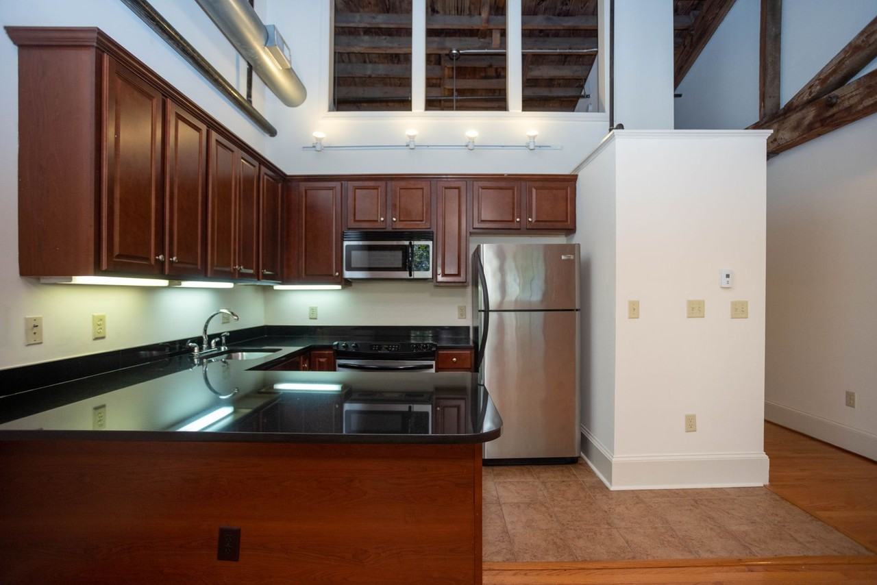 10 10 South Randolph - 10J #10J - Photo 5 of 11