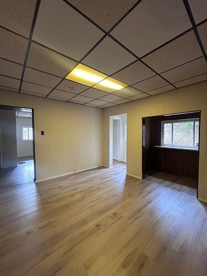 940 Rothpletz St - Photo 7 of 23