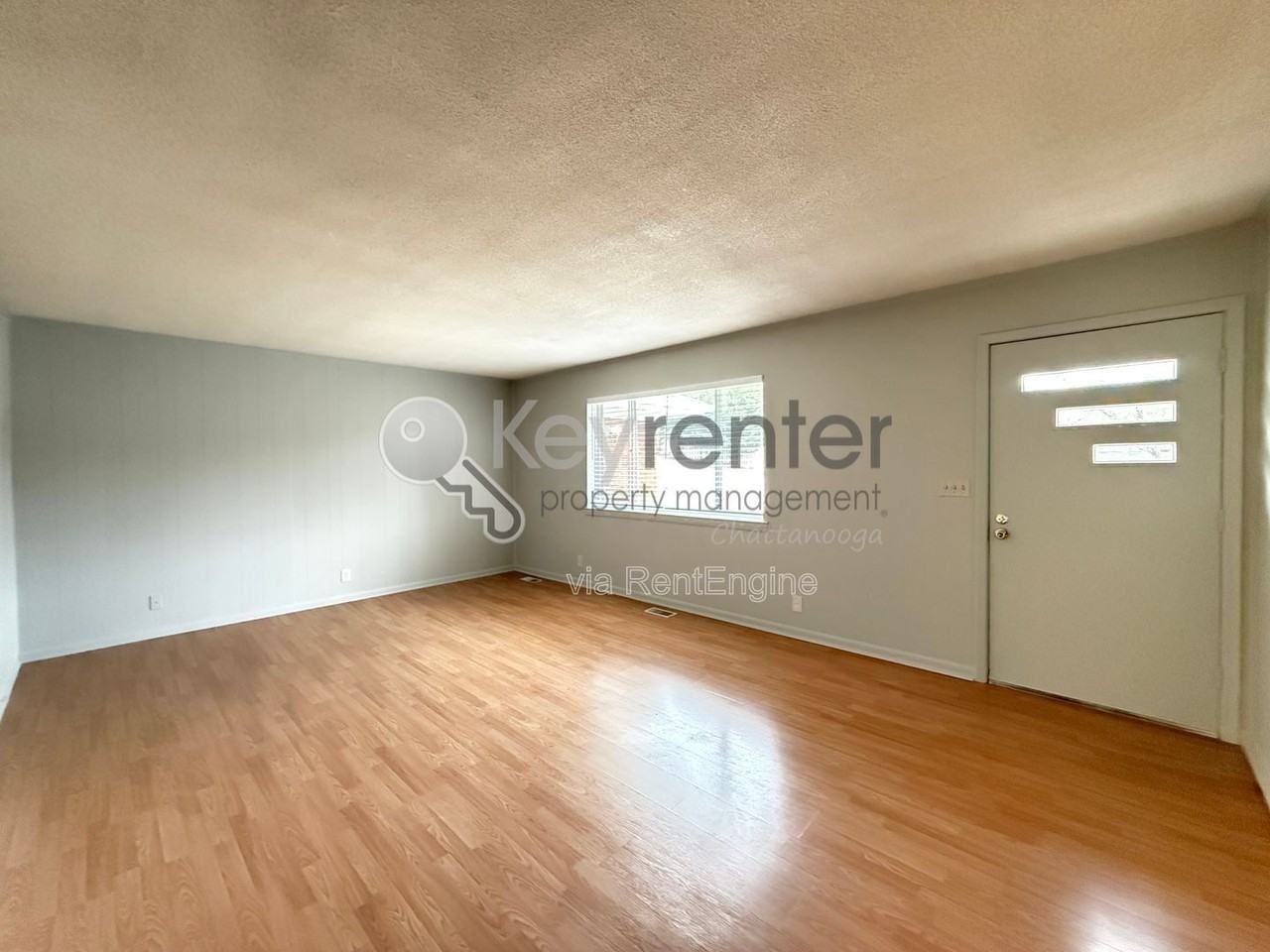 550 Alexander Dr #B - Photo 6 of 9