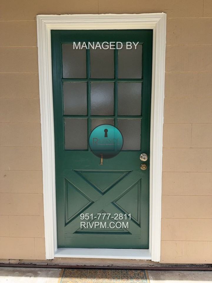 379 Cypress Dr - Photo 5 of 38