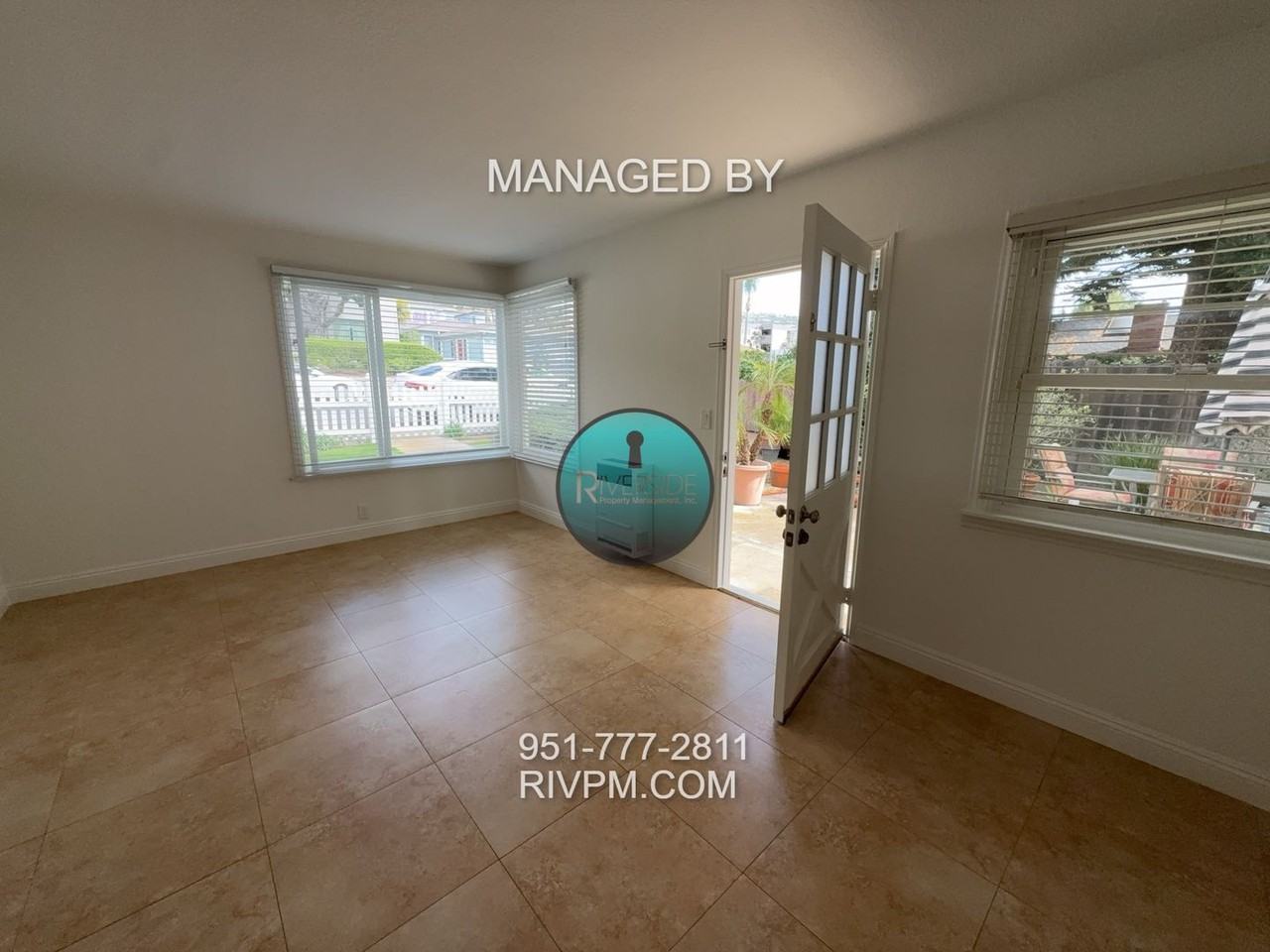 379 Cypress Dr - Photo 6 of 38