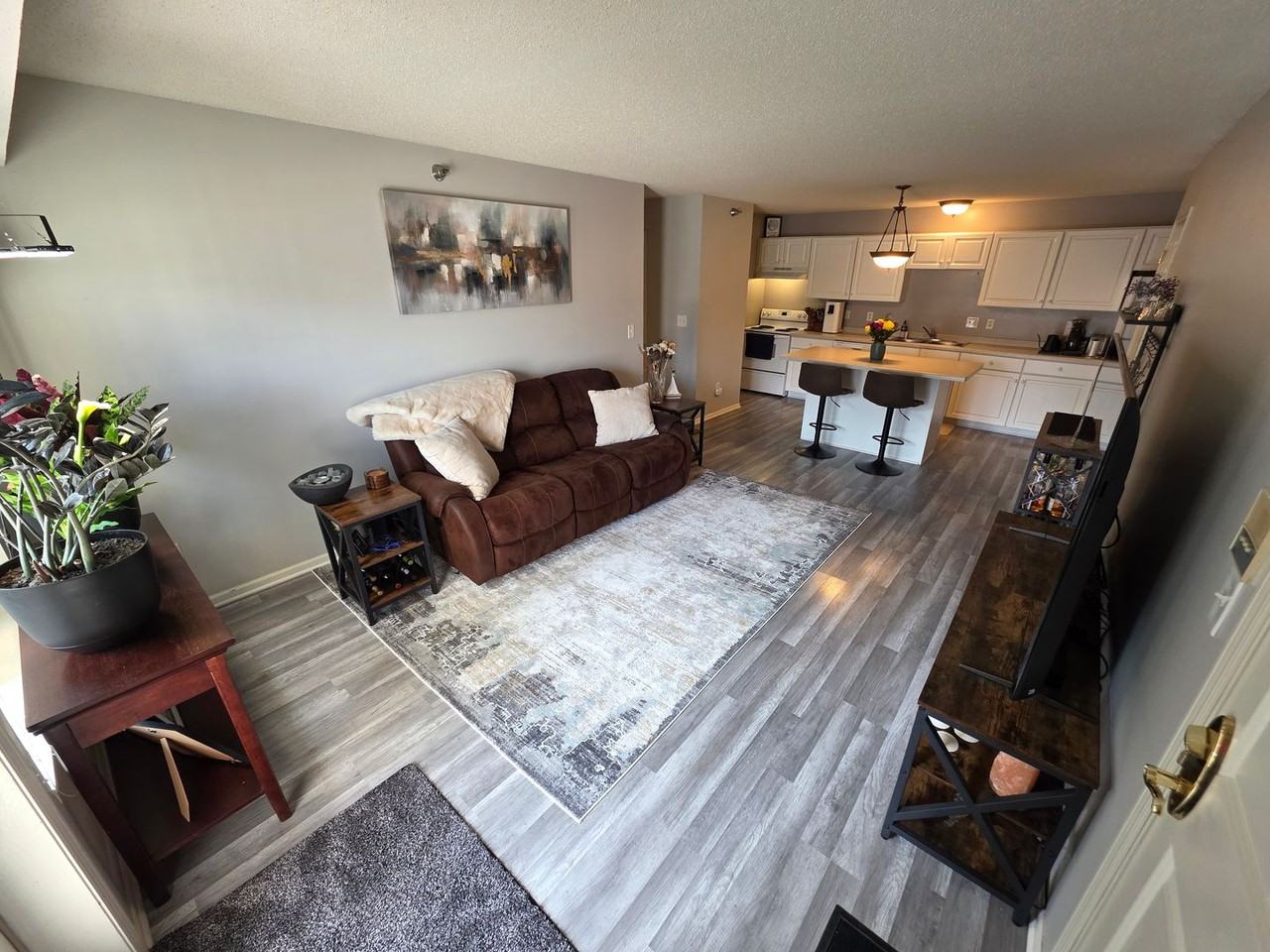 871 37th Ave Nw #A - Photo 3 of 10