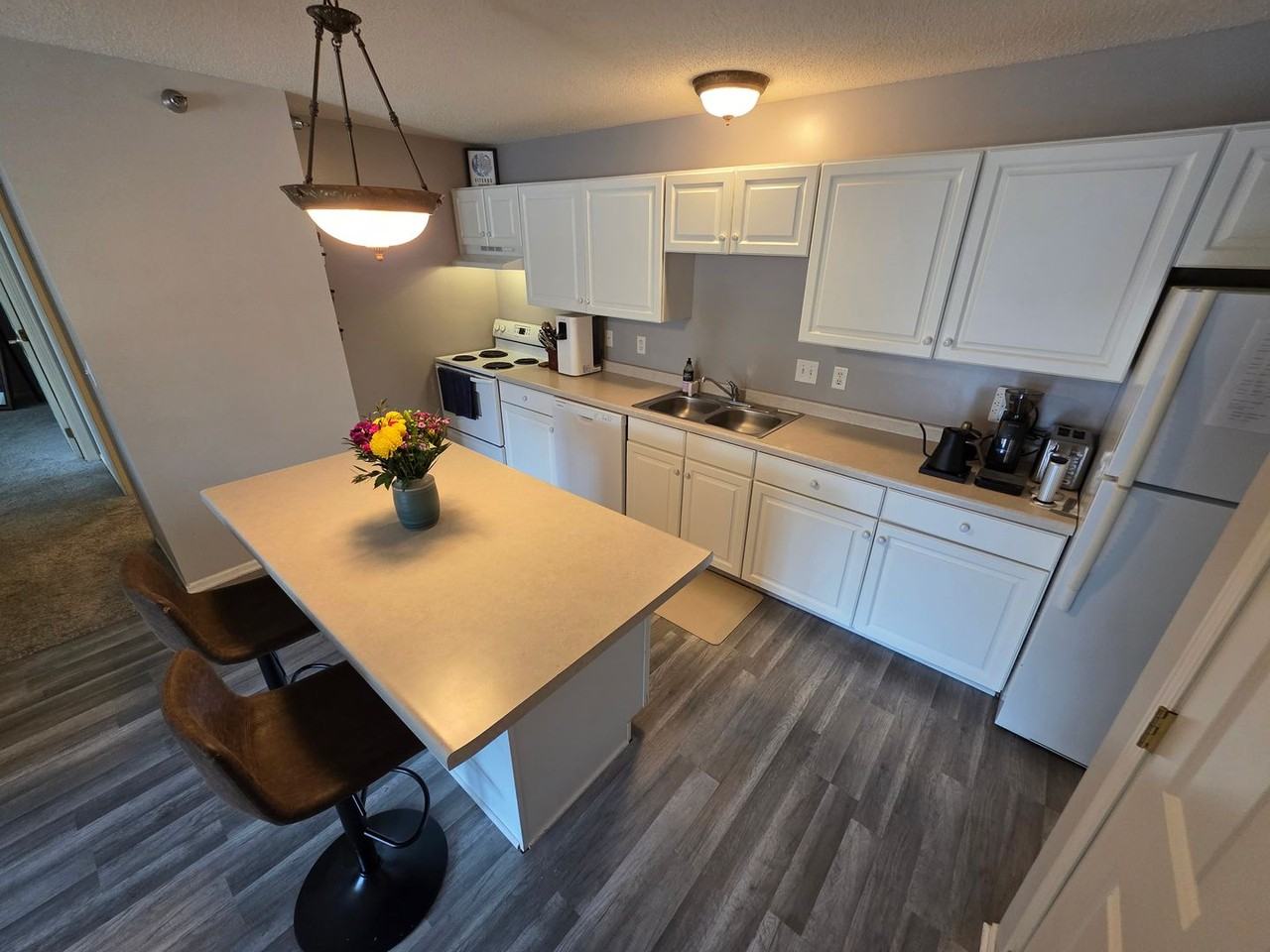 871 37th Ave Nw #A - Photo 5 of 10