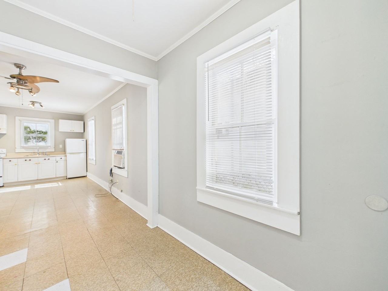 419 Cleveland St - Photo 4 of 31