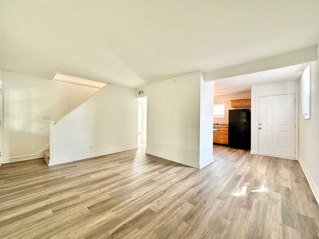 1509 Park Ave - Photo 4 of 17